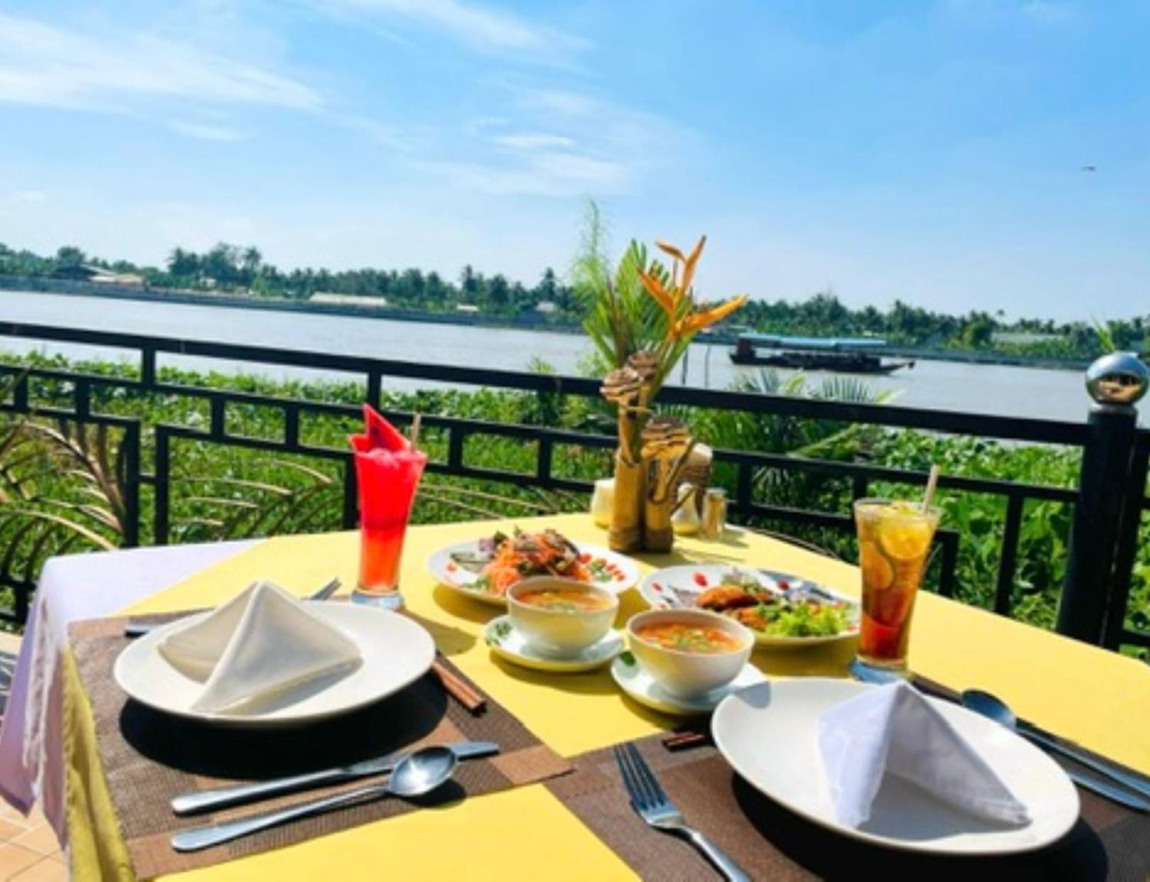 Mango Home Riverside Ben Tre Exterior photo